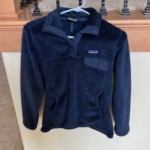 Patagonia pullover small navy